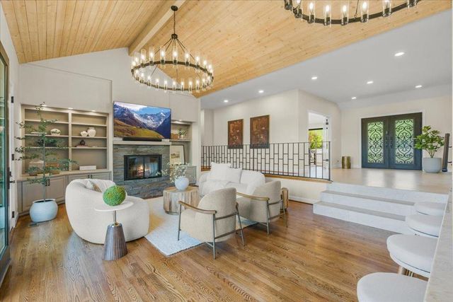 9539 Via Del Cielo, Gilroy, CA 95020