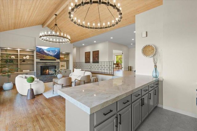 9539 Via Del Cielo, Gilroy, CA 95020