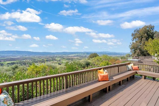 9539 Via Del Cielo, Gilroy, CA 95020