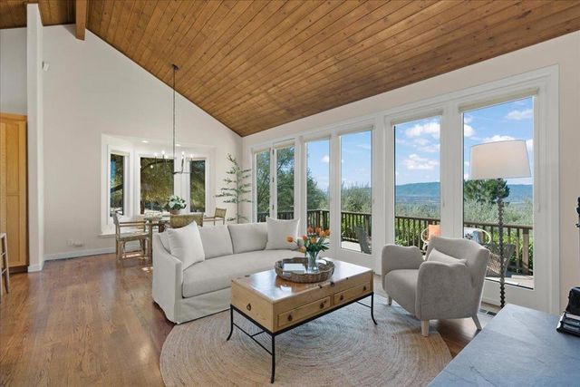 9539 Via Del Cielo, Gilroy, CA 95020