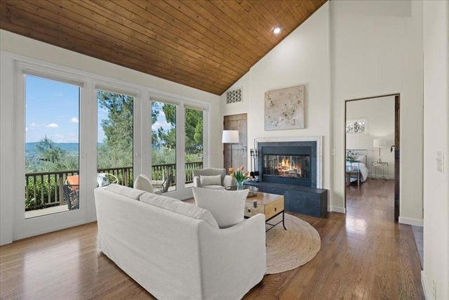 9539 Via Del Cielo, Gilroy, CA 95020