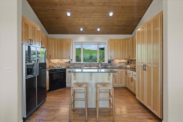 9539 Via Del Cielo, Gilroy, CA 95020