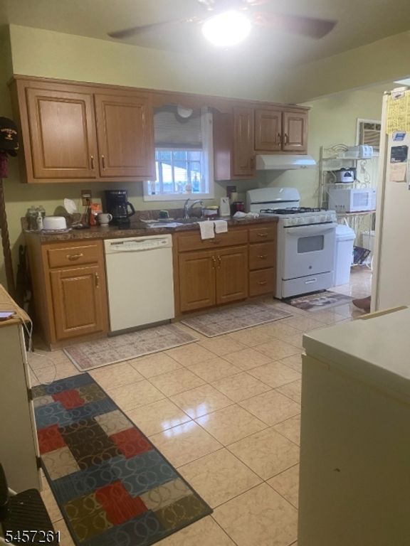 1119 E Blancke St, Linden City, NJ 07036 — photo 2