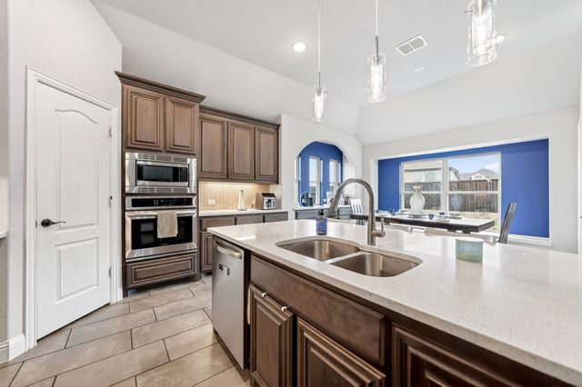 1713 Budino Drive, Mclendon Chisholm, TX 75032