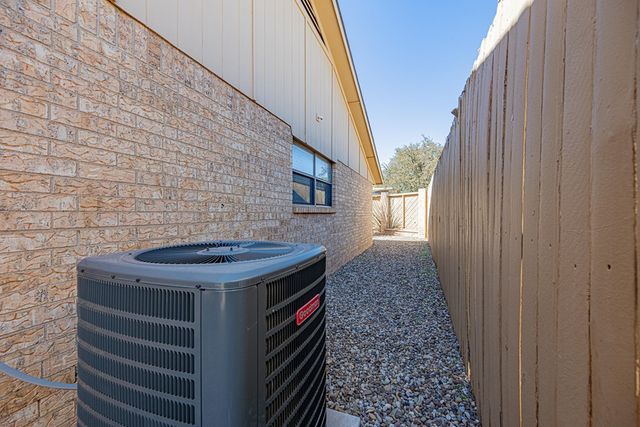 105 Quail Run, Odessa, TX 79761