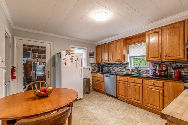 164 High Rd, Newbury, MA 01951