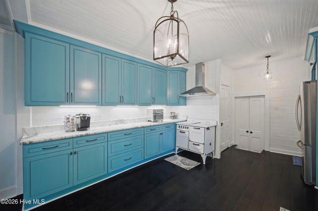 205 W Church Street, Edenton, NC 27932