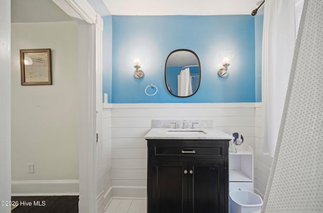 205 W Church Street, Edenton, NC 27932