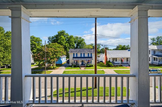 205 W Church Street, Edenton, NC 27932