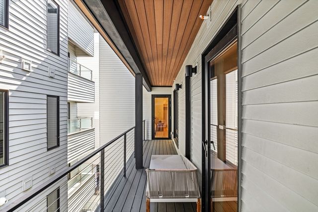 33 A St. 404, Boston, MA 02127