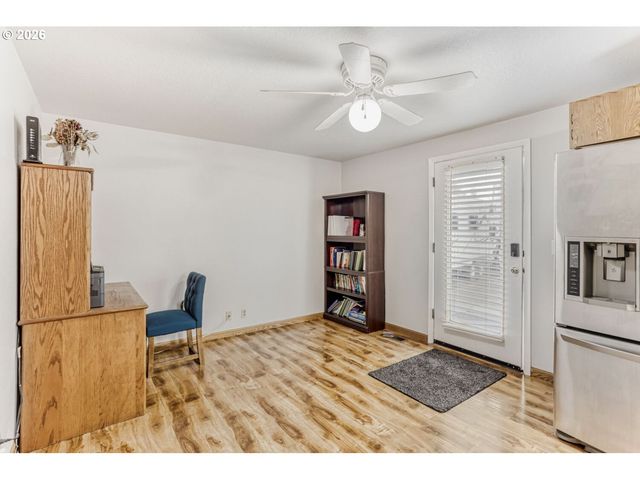 606 S 22ND Ct, Cornelius, OR 97113