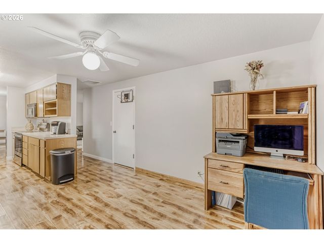 606 S 22ND Ct, Cornelius, OR 97113