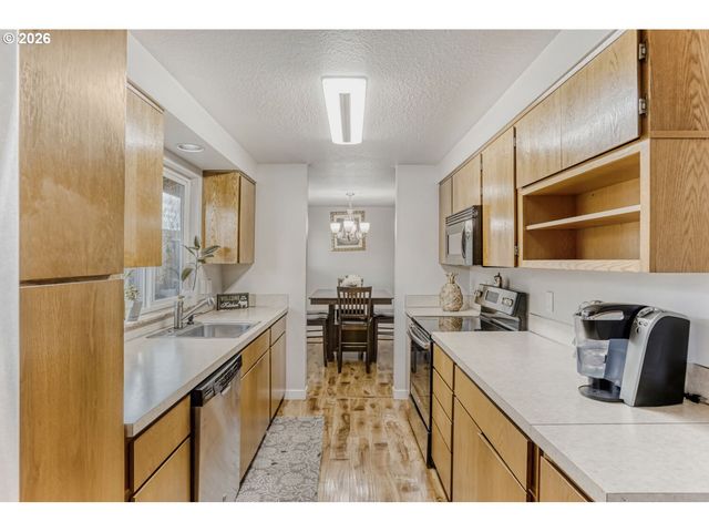 606 S 22ND Ct, Cornelius, OR 97113