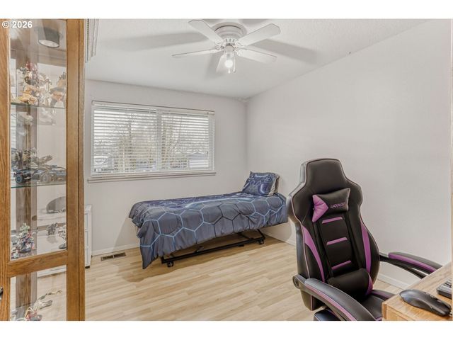 606 S 22ND Ct, Cornelius, OR 97113