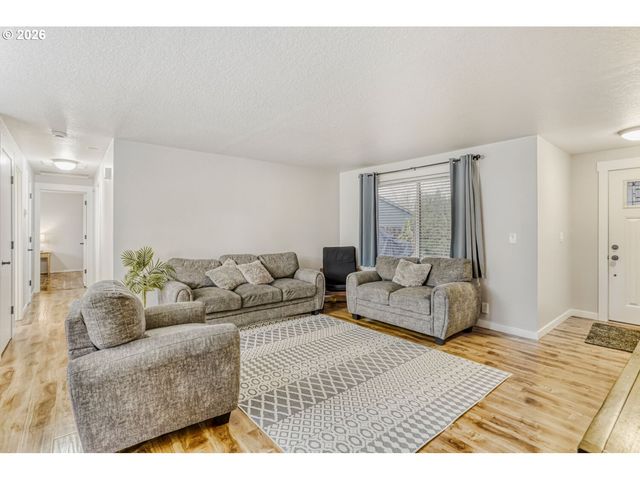 606 S 22ND Ct, Cornelius, OR 97113