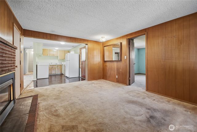 21606 54th Avenue W, Mountlake Terrace, WA 98043