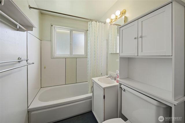 21606 54th Avenue W, Mountlake Terrace, WA 98043
