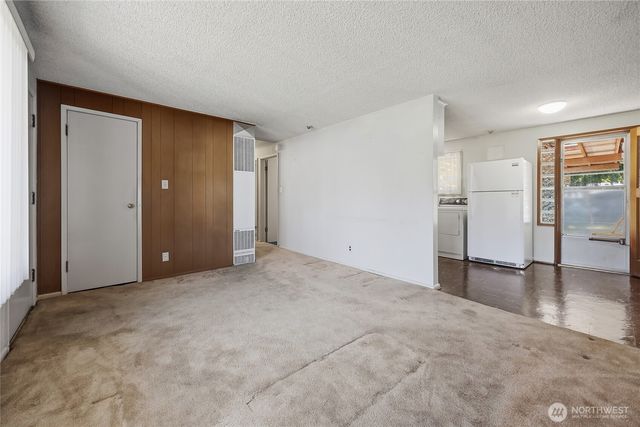 21606 54th Avenue W, Mountlake Terrace, WA 98043
