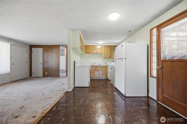 21606 54th Avenue W, Mountlake Terrace, WA 98043