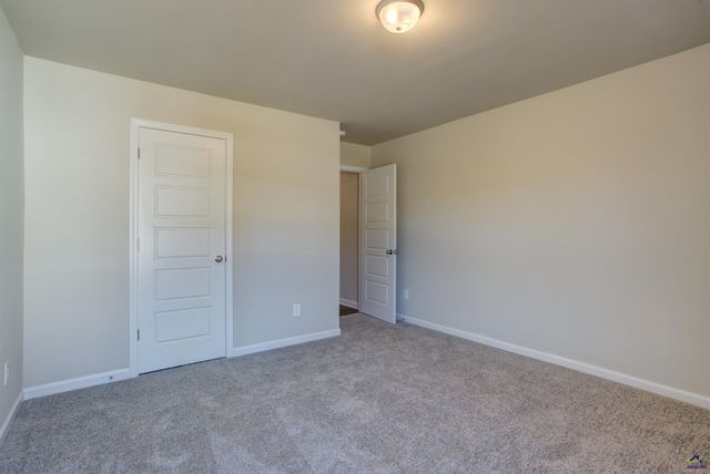 102 Water Run Way, Perry, GA 31069