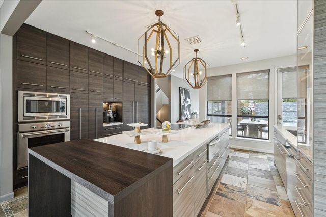 23414 Holly Hollow Street, Tomball, TX 77377