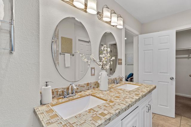 2604 Cockburn DR, Austin, TX 78745