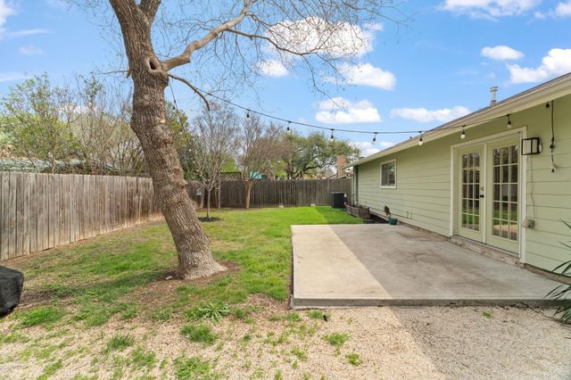 2604 Cockburn DR, Austin, TX 78745