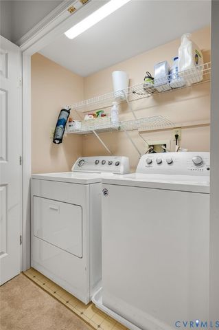 9288 Kings Charter Dr, Mechanicsville, VA 23116