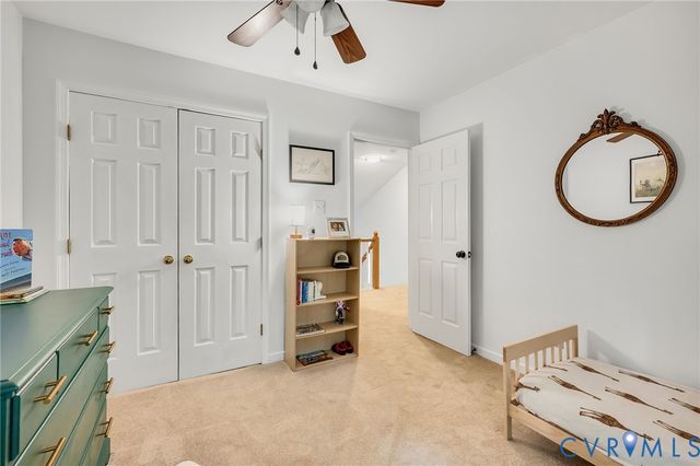 9288 Kings Charter Dr, Mechanicsville, VA 23116