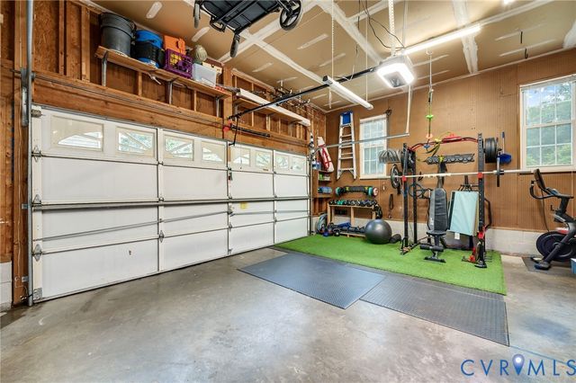 9288 Kings Charter Dr, Mechanicsville, VA 23116