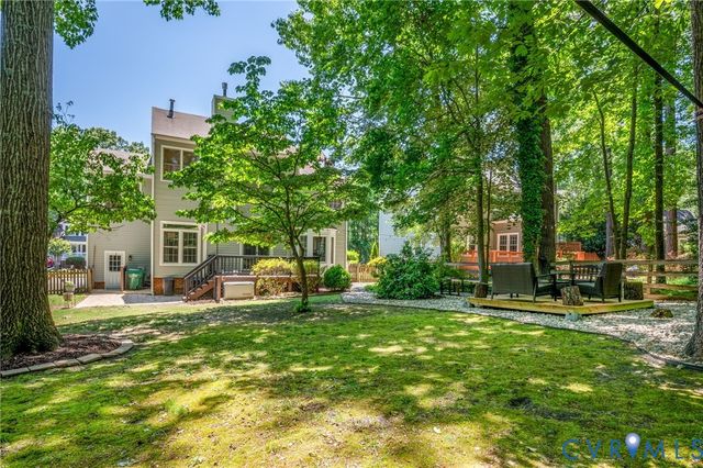 9288 Kings Charter Dr, Mechanicsville, VA 23116