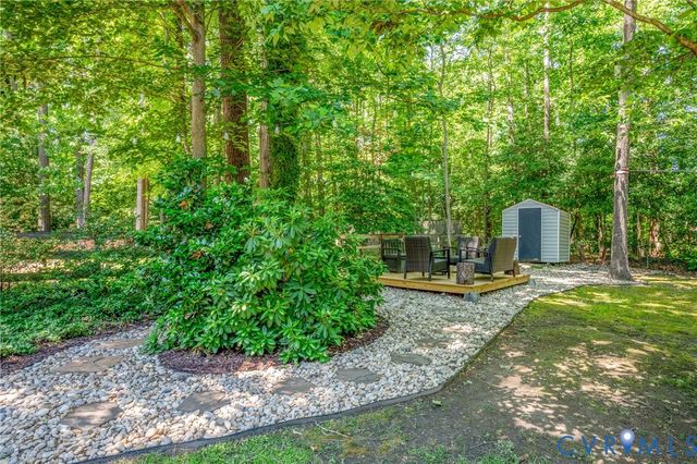 9288 Kings Charter Dr, Mechanicsville, VA 23116