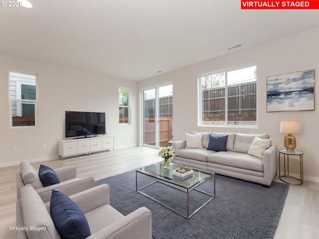 818 Nw 178TH Way, Ridgefield, WA 98642