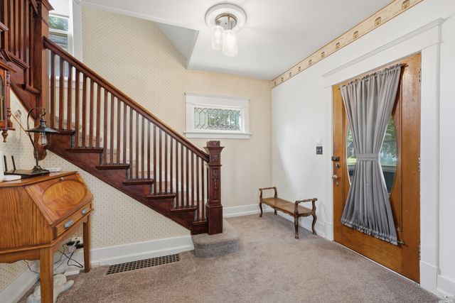 4504 14th Avenue, Rock Island, IL 61201