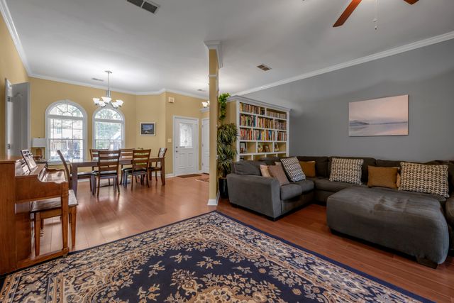 3016 Old Field Way, Lexington, KY 40513