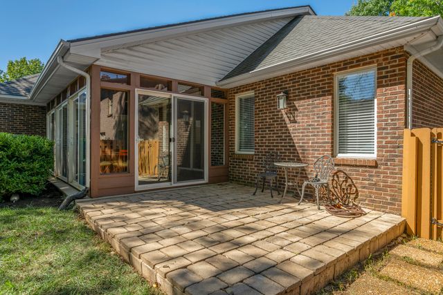 3016 Old Field Way, Lexington, KY 40513