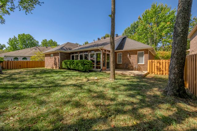 3016 Old Field Way, Lexington, KY 40513