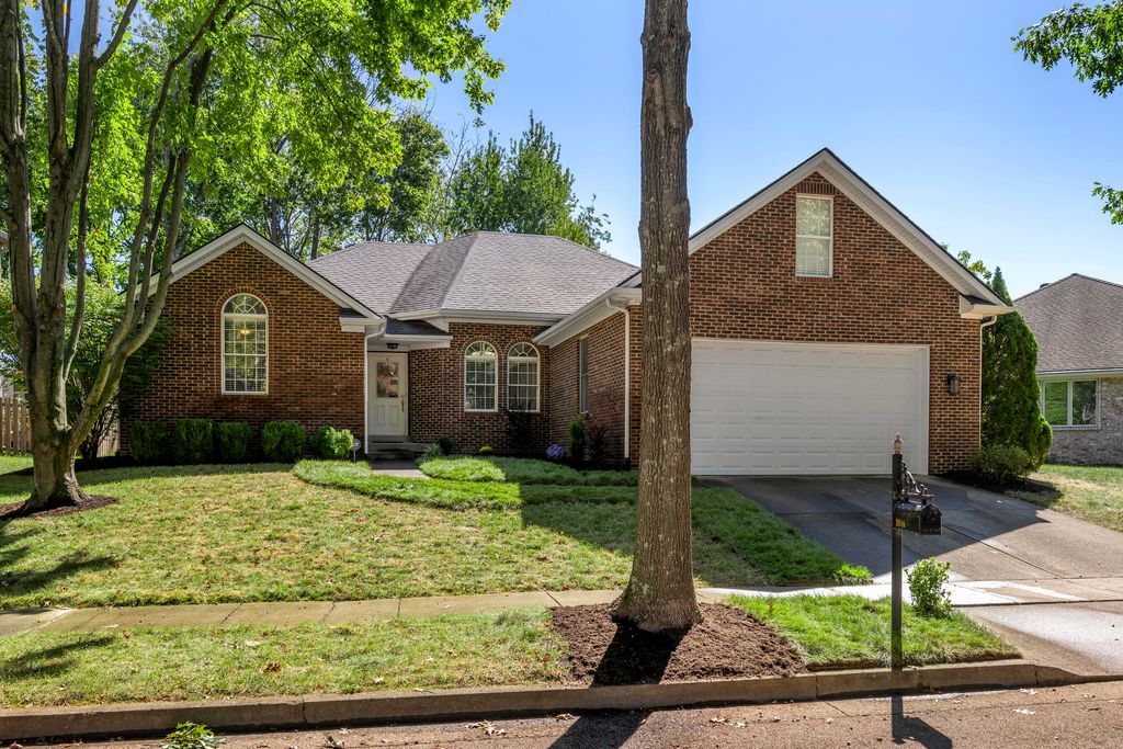 3016 Old Field Way, Lexington, KY 40513