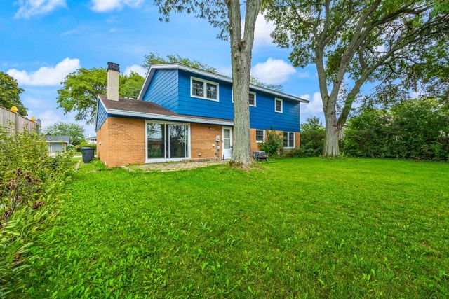 910 LONSDALE Road, Elk Grove Village, IL 60007
