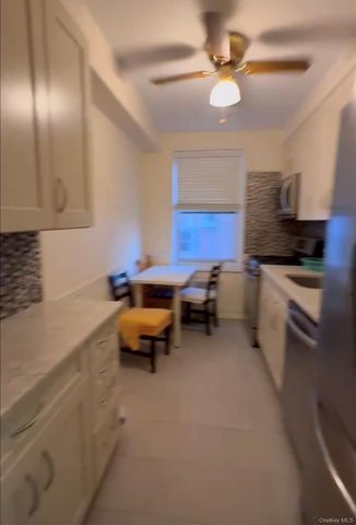 2710 Parsons Boulevard 2F, Flushing, NY 11354