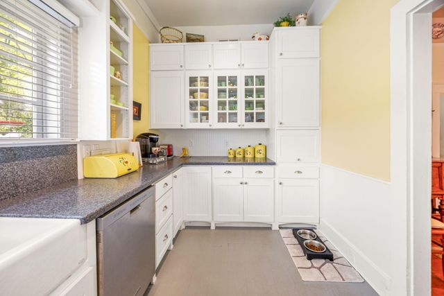 175 N 3rd Street, Jacksonville, OR 97530