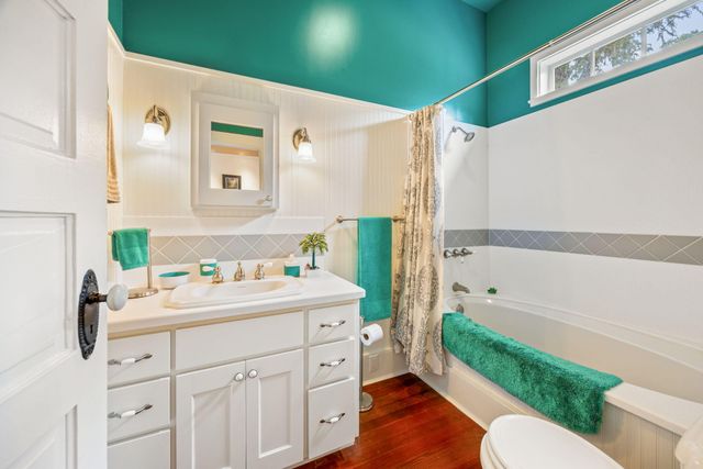 175 N 3rd Street, Jacksonville, OR 97530