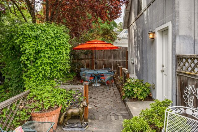 175 N 3rd Street, Jacksonville, OR 97530