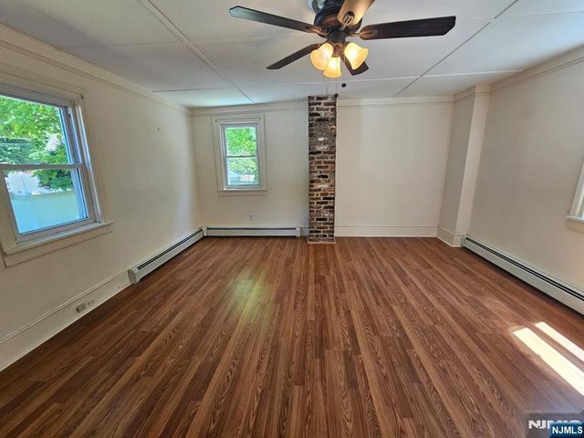 116 Railroad Avenue, Mahwah, NJ 07430