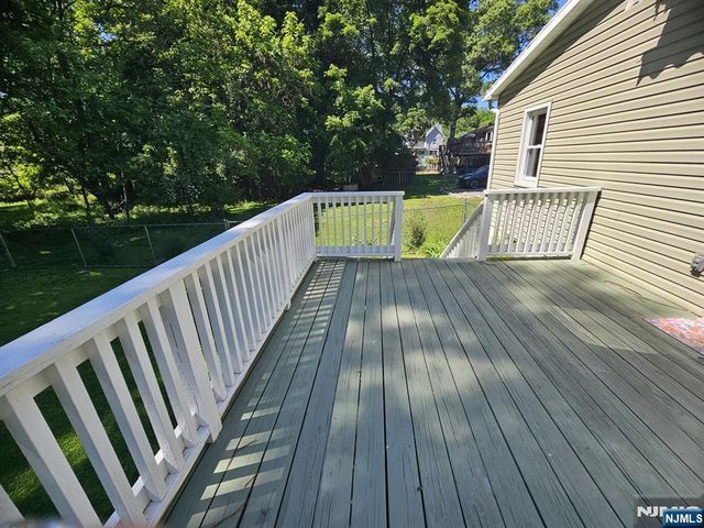 116 Railroad Avenue, Mahwah, NJ 07430