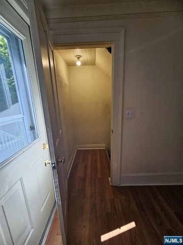 116 Railroad Avenue, Mahwah, NJ 07430