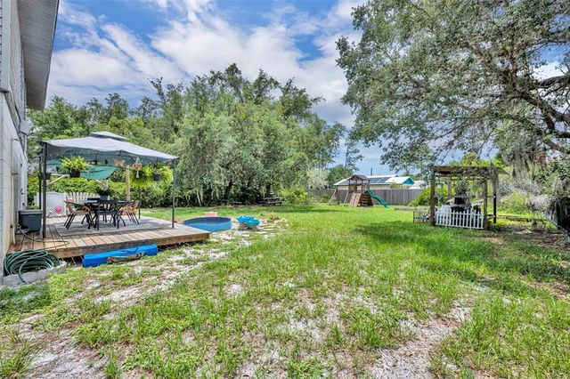 1398 5TH AVE, Deland, FL 32724