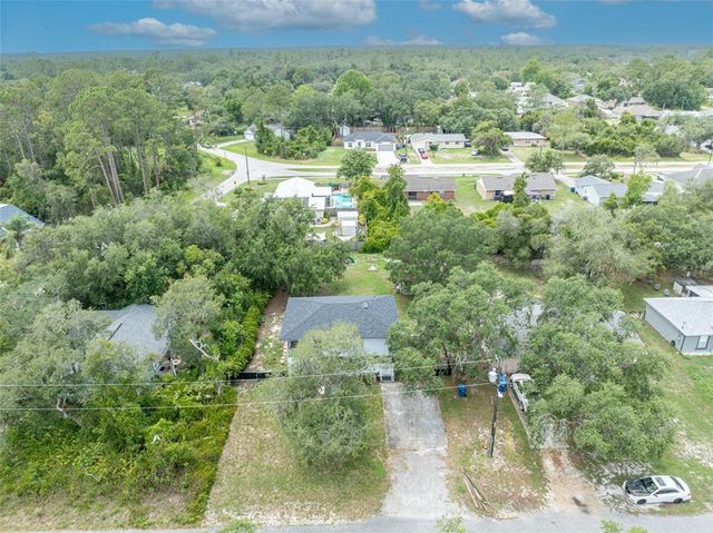 1398 5TH AVE, Deland, FL 32724