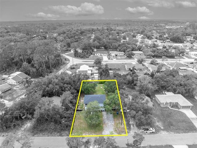 1398 5TH AVE, Deland, FL 32724
