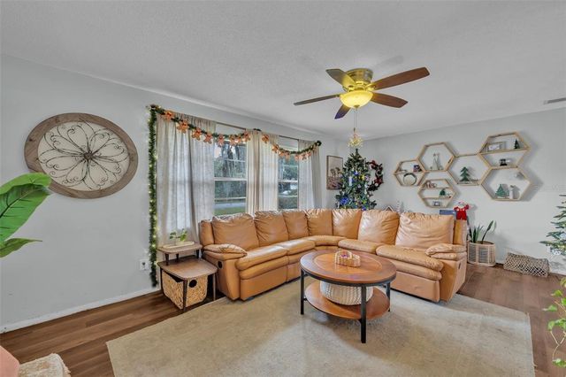 1398 5TH AVE, Deland, FL 32724